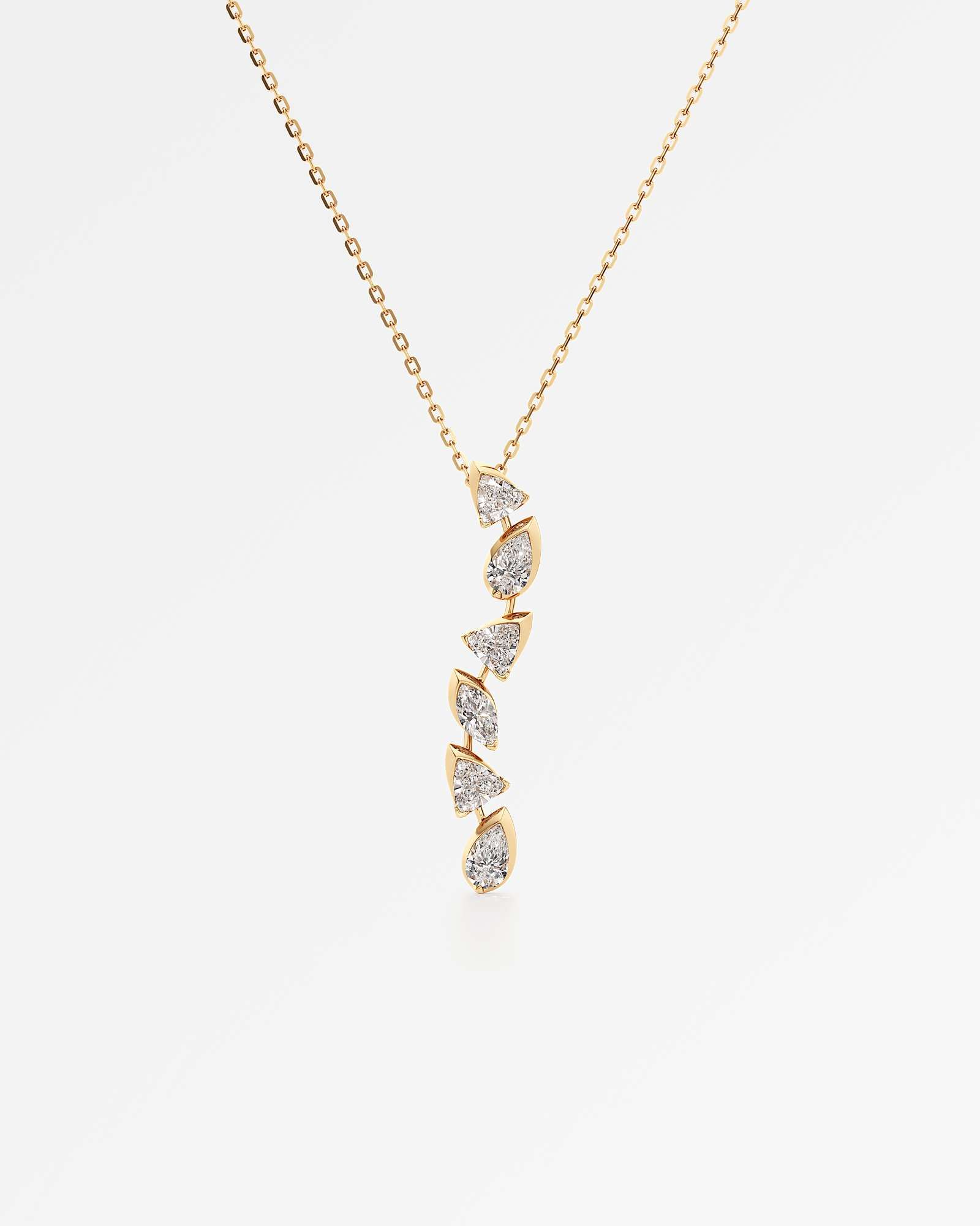 Vettaire Diamond Pendant