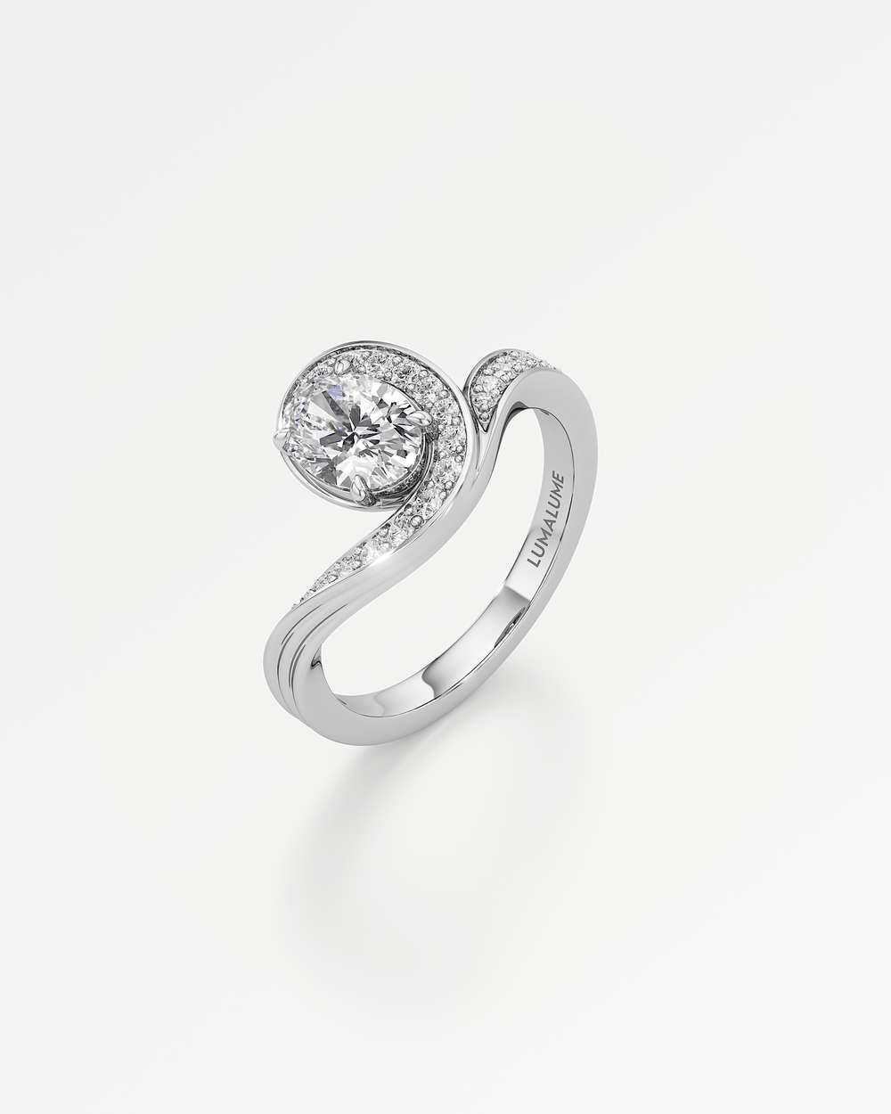 Renouveau Diamond Engagement Ring