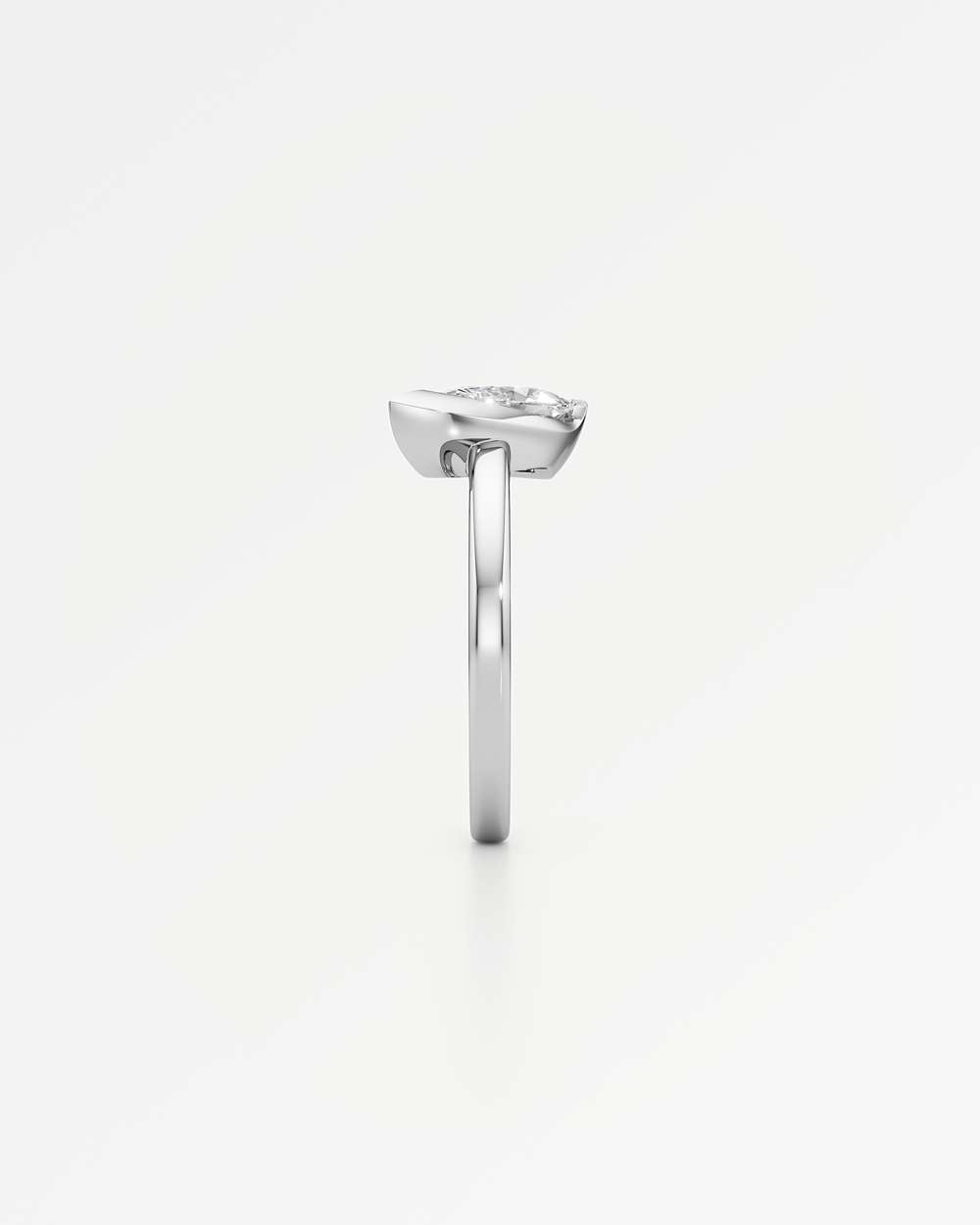 Apixa Diamond Ring