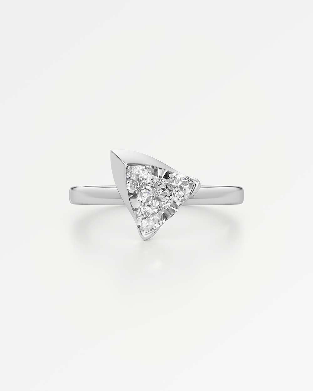 Apitris Diamond Ring